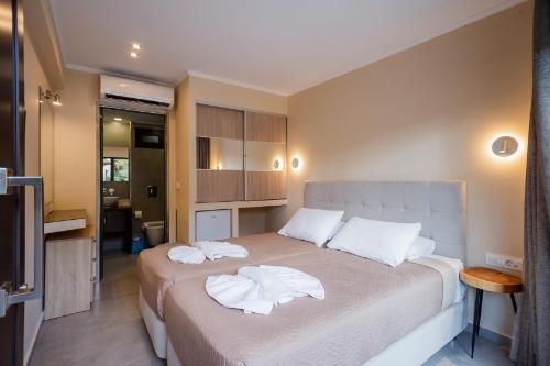 paradise hotel and bar twin room tsilivi Zakynthos